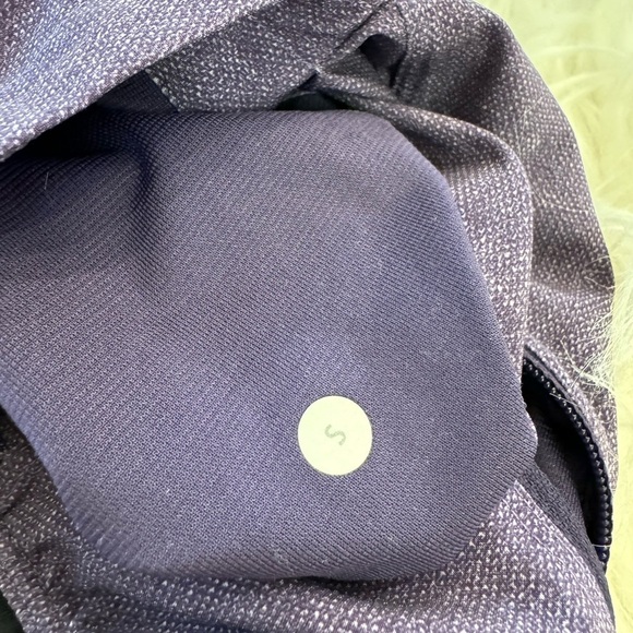 Men’s Lululemon Heathered Purple Lightweight Shorts Size‎ Small - Picture 7 of 7